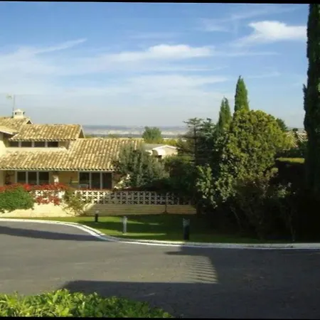 וילה Charming Semi-Detached Villa *