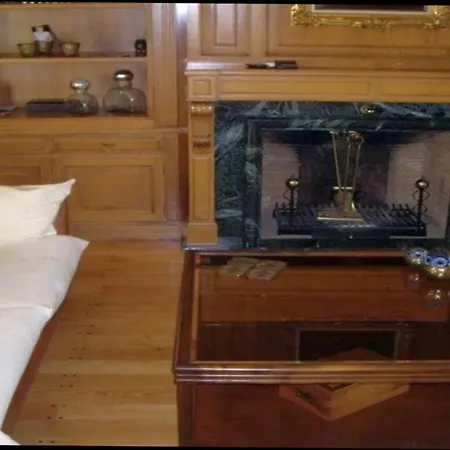 וילה Charming Semi-Detached Villa Alagón